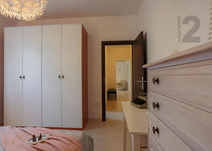 Kaya Apartment *